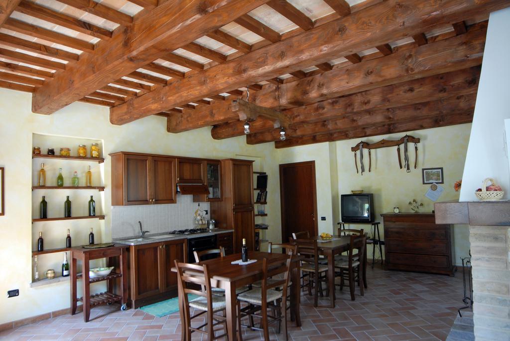 הוילה Montalto delle Marche Agriturismo Il Sentiero מראה חיצוני תמונה
