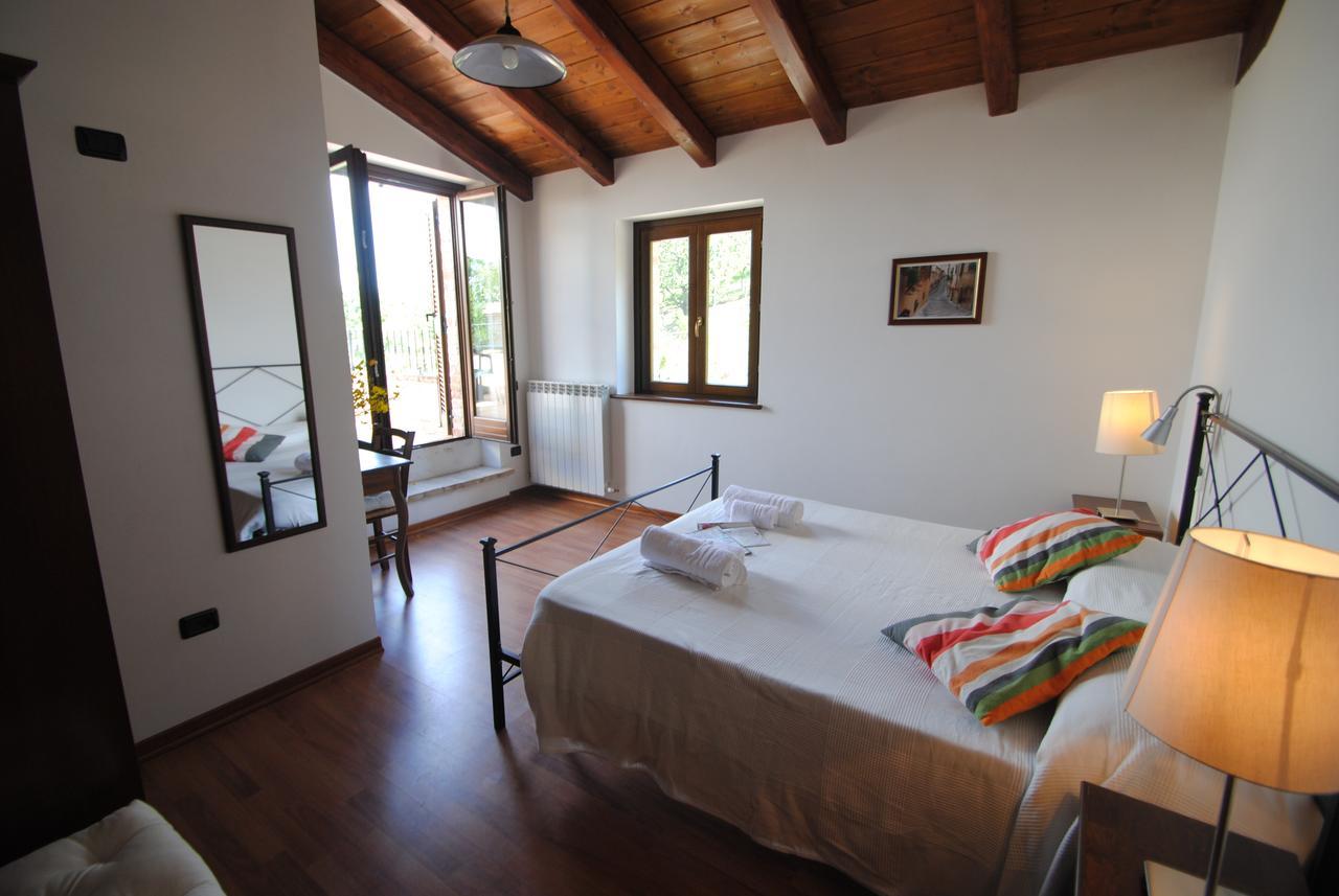 הוילה Montalto delle Marche Agriturismo Il Sentiero מראה חיצוני תמונה